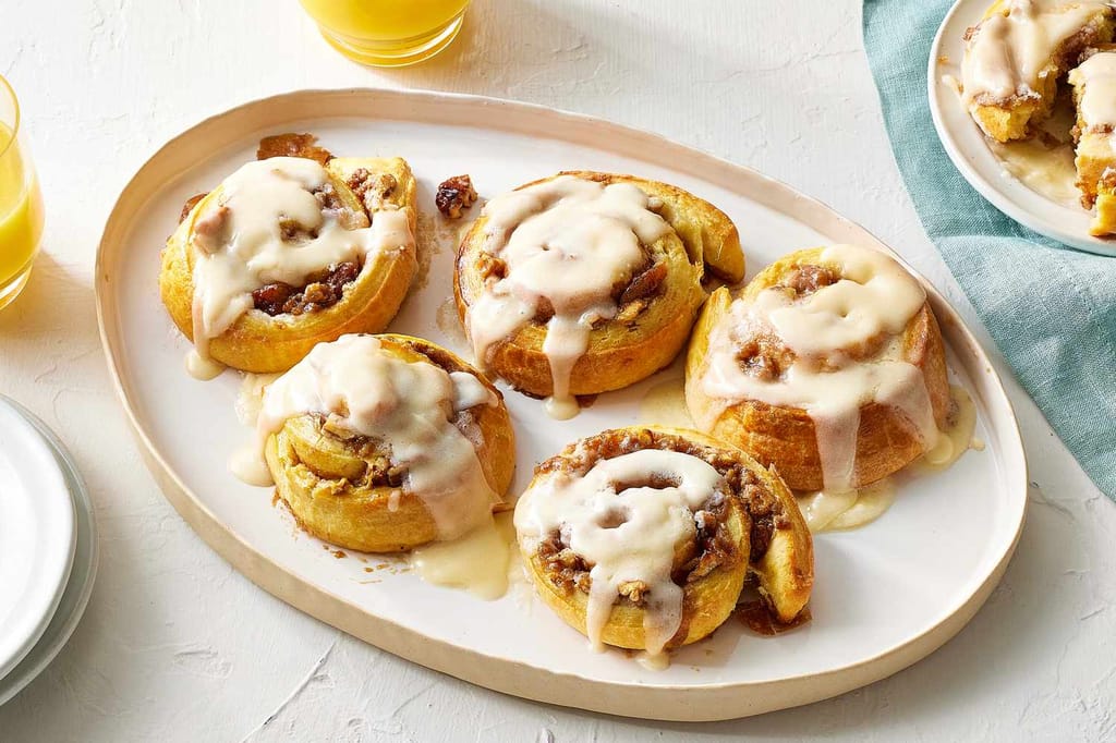 Glazed cinnamon scrolls